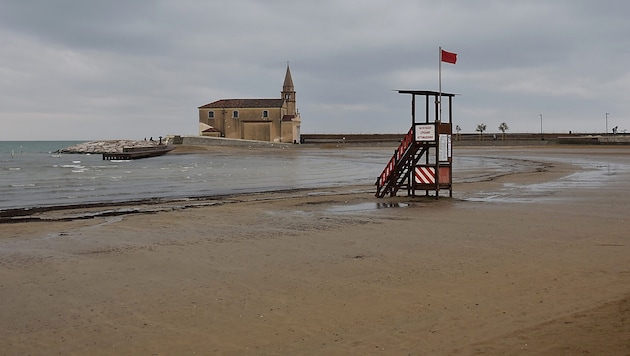 Les propriétaires de nombreuses stations balnéaires italiennes craignent que de nombreuses tours d'observation restent vides cette année. (Bild: TRFilm - stock.adobe.com)