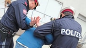 Der 19-Jährige wurde festgenommen (Symbolbild).