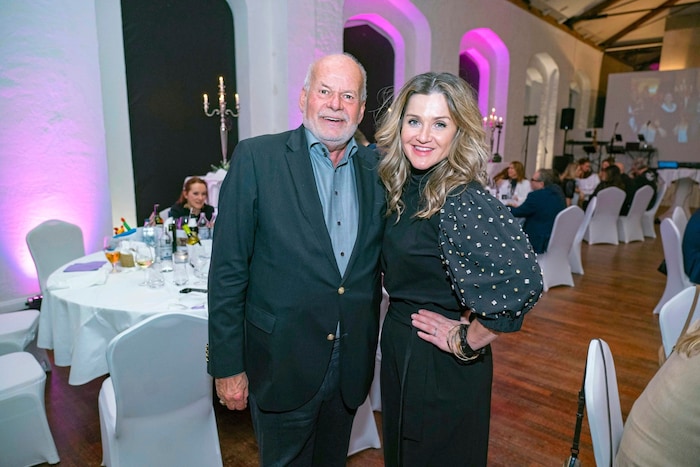  Lizz Görgl et le défenseur des célébrités Manfred Ainedter