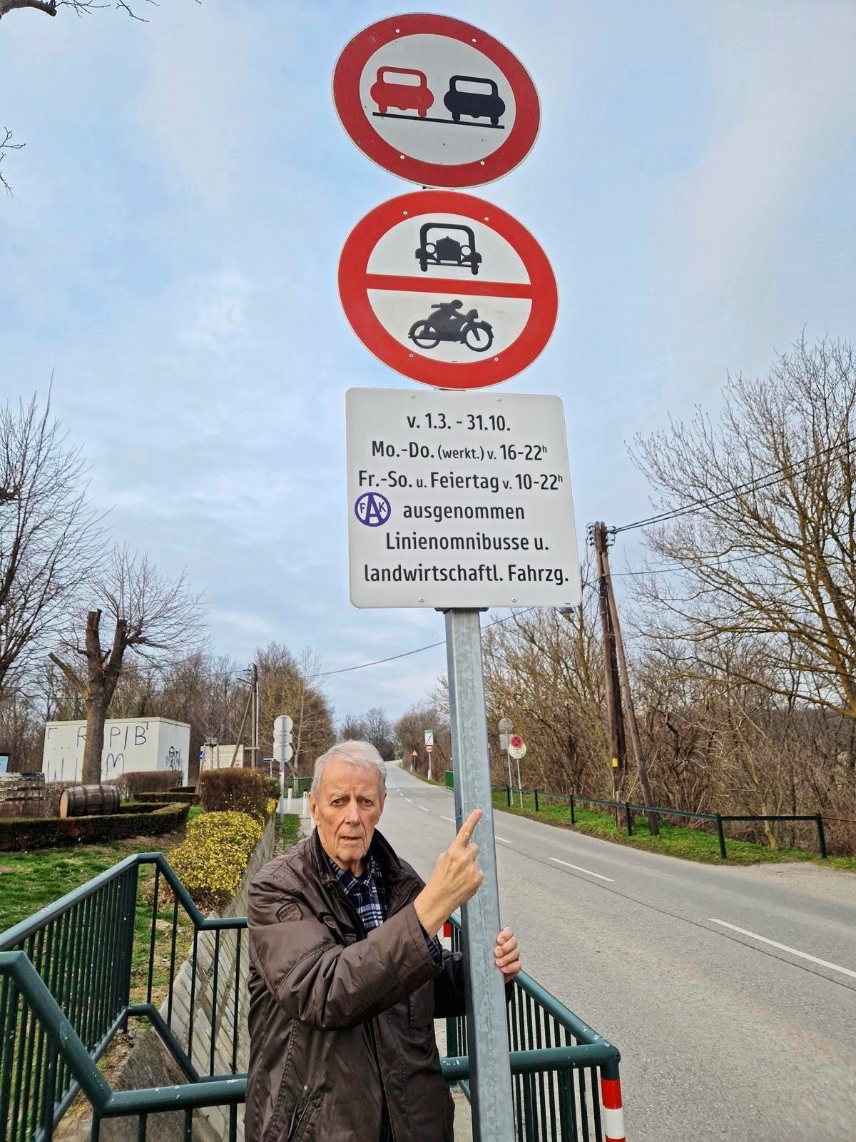 In Floridsdorf - Durch Kellergasse: Weg zum Heurigen wieder frei | krone.at 