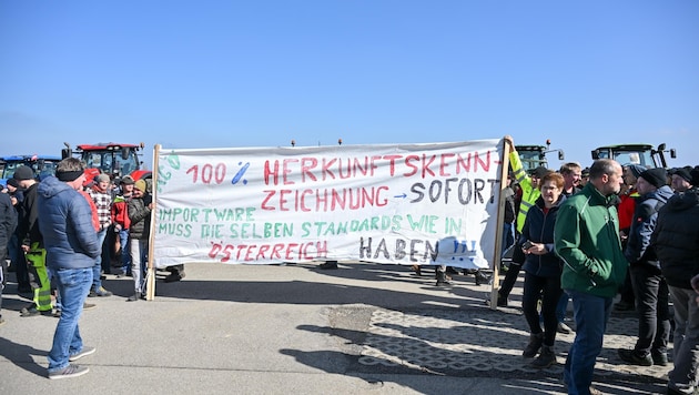 Die Herkunftskennzeichnung für Lebensmittel steht ganz oben auf der Forderungsliste der protestierenden Landwirte. (Bild: Dostal Harald)