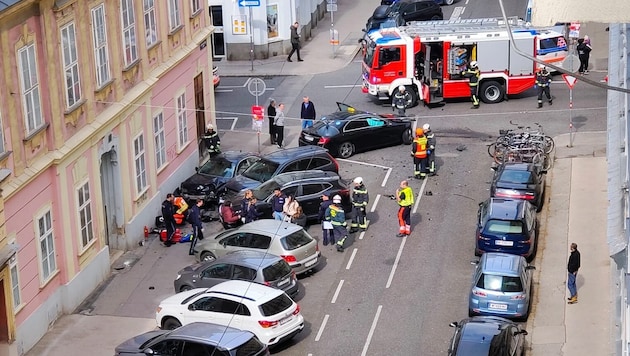 Un reportero lector del "Krone" fotografió el lugar del accidente en Viena. (Bild: „Krone“-Leserreporter)