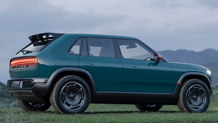 Rivian R3 X