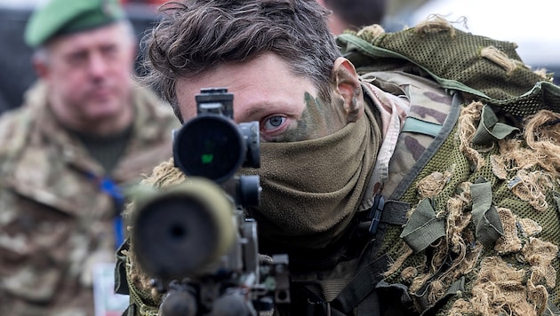 British soldiers during a NATO exercise in Poland (Bild: APA/AFP/Wojtek Radwanski)