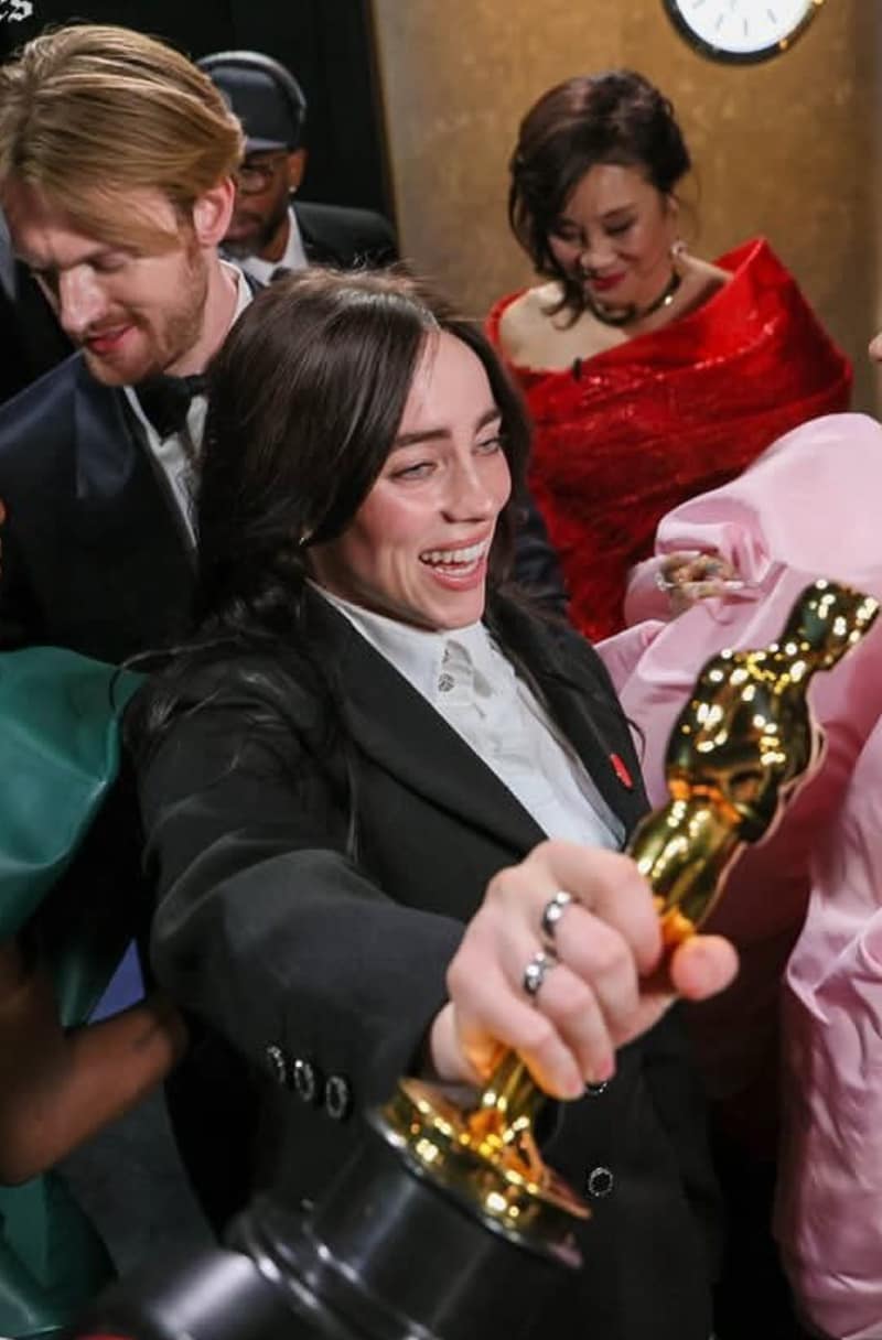 Billie Eilish und ihr Bruder Finneas O‘Connell feiern ihren Oscar! (Bild: zVG)