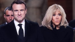 Emmanuel Macron und seine Frau Brigitte Macron (Bild: APA/AFP/POOL/Christophe PETIT TESSON)