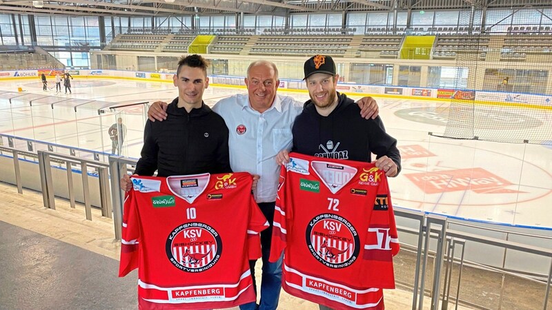 Präsident Franz Gärtner (Mi.) macht weiter - und möchte Daniel Oberkofler (li.) und Kevin Moderer halten. (Bild: Michael Gratzer)