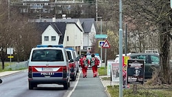 In Garsten standen am Montag zahlreiche Hilfskräfte im Einsatz. (Bild: fotokerschi.at/Klaus Mader)