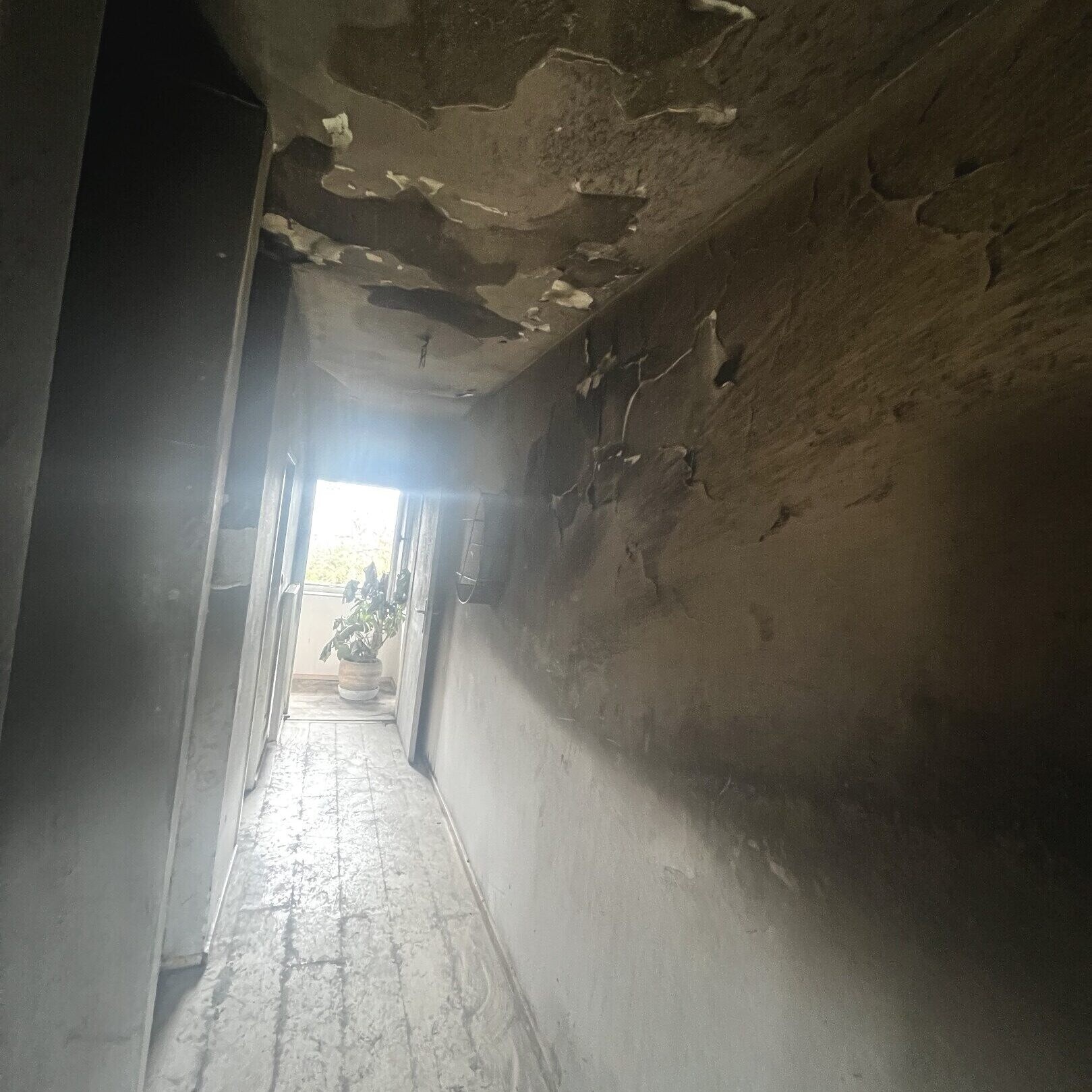 This corridor was blocked as an escape route by the thick smoke. (Bild: Klaus Loibnegger)