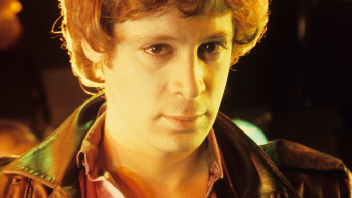 Eric Carmen, der Hits wie „Hungry Eyes“ oder „All By Myself“ gesungen hat, ist im Alter von 74 ...