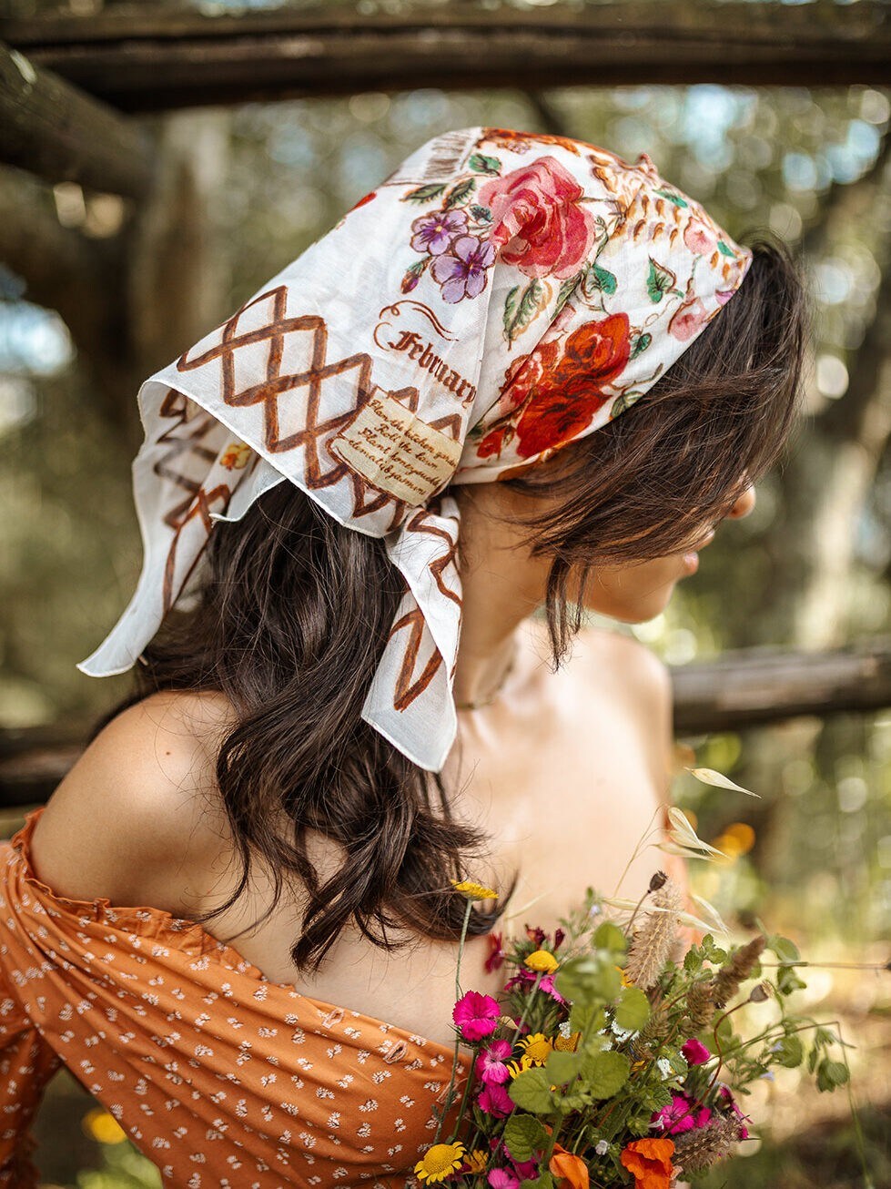 It's the details that count. Lena Hoschek knows this and refines her Tradition collection with great accessories. (Bild: Aida Dapo/iddavanmunster)