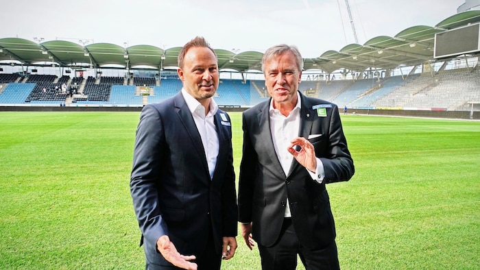 Thomas Tebbich (l.) and president Christian Jauk celebrated the millions in revenue that lifted ...
