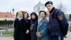 Am Set in Langenlois: Hilde Dalik, Verena Altenberger, Marie Kreutzer, Regina Fritsch und Thomas Prenn  (Bild: Molnar Attila)