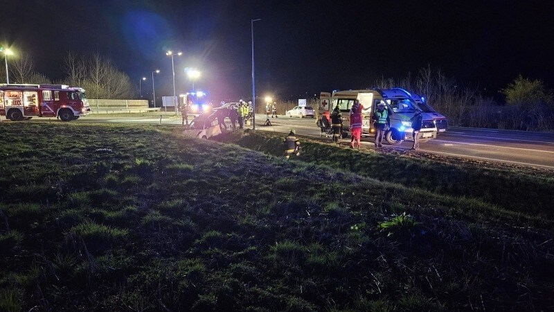 Schwerer Unfall im Bezirk Weiz. (Bild: FF Hofstätten an der Raab)