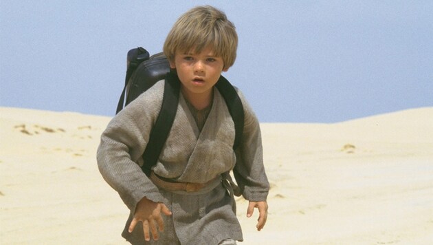 Jake Lloyd en "Star Wars: Episodio I - La amenaza fantasma". (Bild: LUCASFILM / Mary Evans / picturedesk.com)