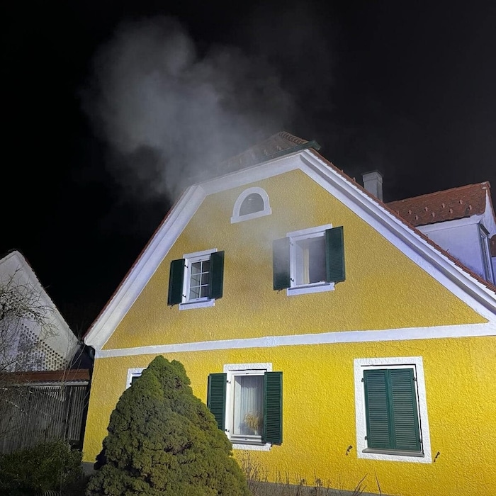 In dem Haus im Bezirk Weiz qualmte es ohne Ende.