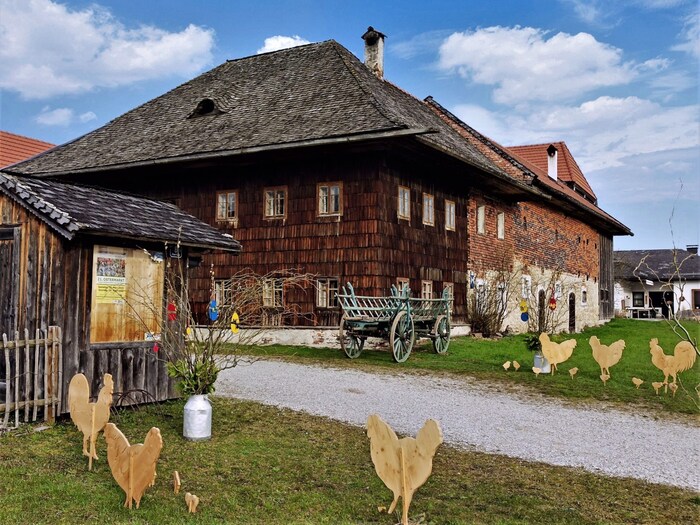 Unter dem Motto „Kunsthandwerk und Brauchtum rund um Ostern“ veranstaltet das Freilichtmuseum in ...
