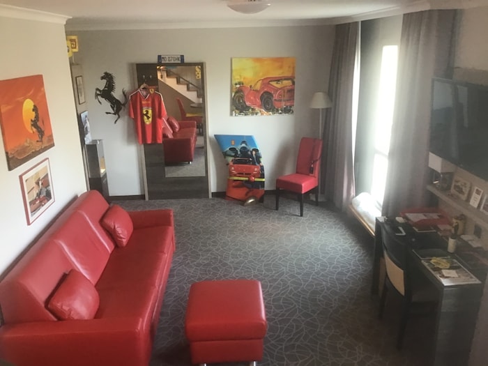 So lebt es sich also im Hotel!