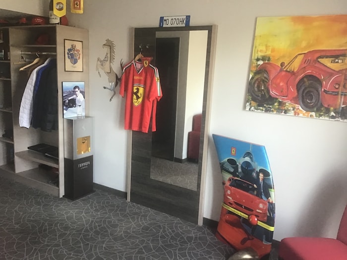 Hier können neugierige Freunde des Schlüssellocheffekts einen Blick in Kaspers vier Wände ...