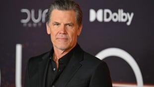 Josh Brolin ließ in einem Interview kein gutes Haar an seiner Mutter. (Bild: APA/AFP/ANGELA WEISS)