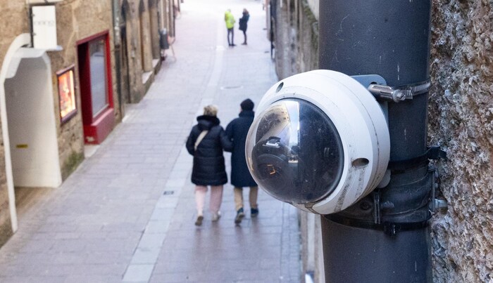 Such cameras were installed, but the background to this has not yet been fully clarified
