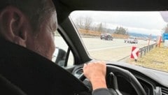 Die Autobahn ist sein Revier, das Aufspüren von Kriminellen seine Berufung – Reinhold Wiedergut hatte erneut den richtigen Riecher. (Bild: Klaus Loibnegger)