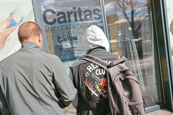 Bahnhofsmission der Caritas ist eine der vielen Anlaufstellen für Armutsbetroffene 