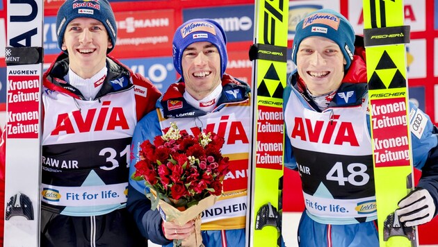 Stefan Kraft wins ahead of Daniel Tschofenig and Jan Hörl. (Bild: Geir Olsen / NTB)