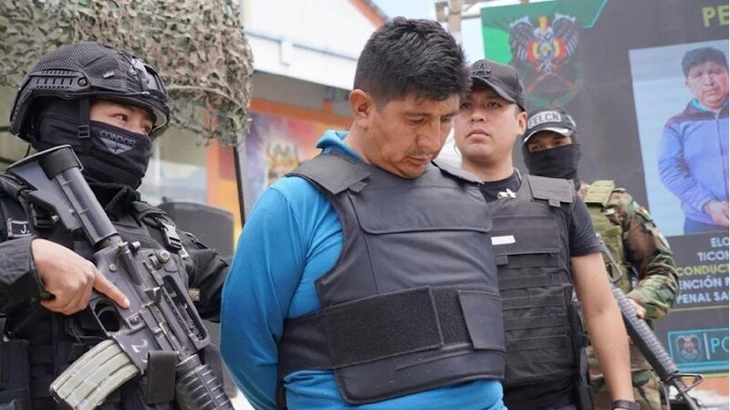 Einer der in Bolivien festgenommenen Paten. (Bild: AFP)