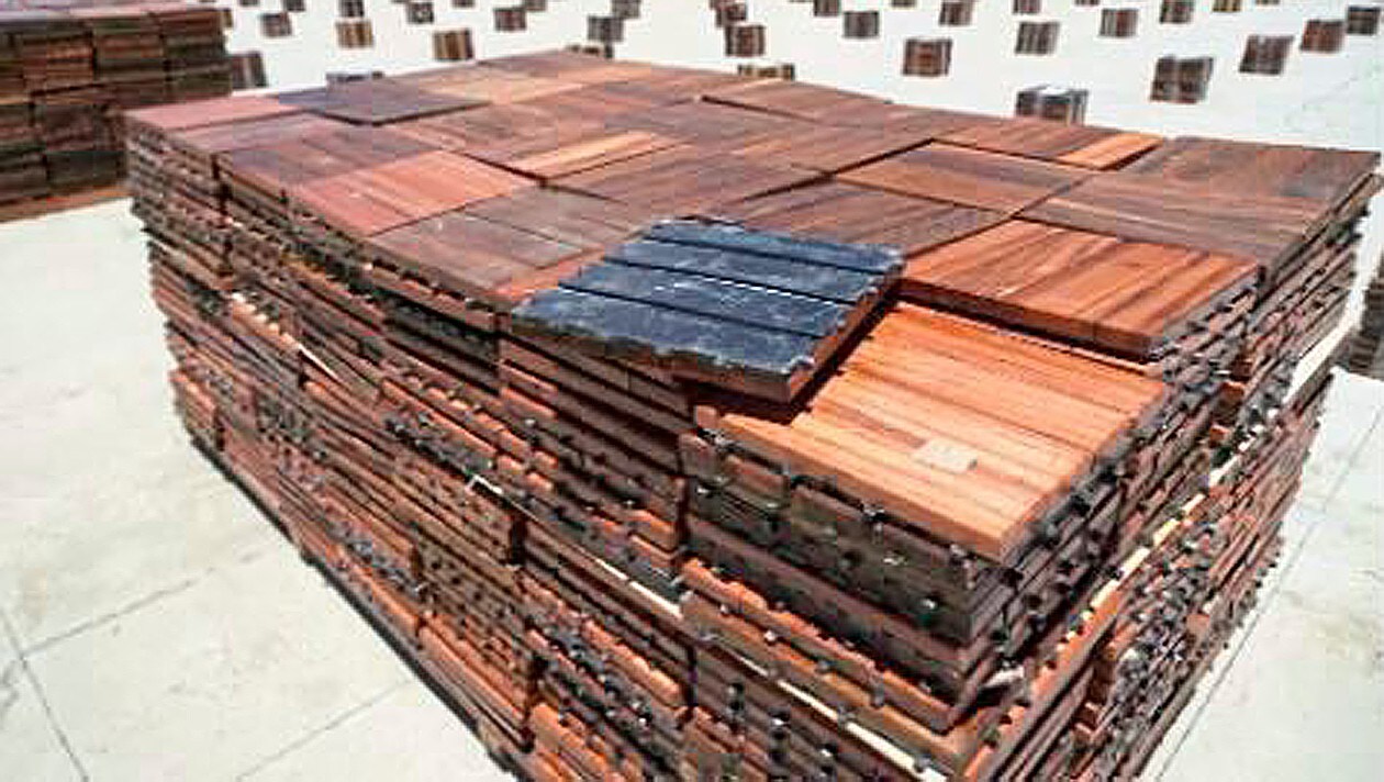 La cocaína estaba oculta en estas baldosas de madera. (Bild: AFP)