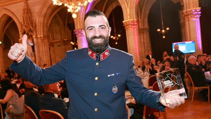 The "Krone" award winner is delighted with his award: Police Inspector Kaltrin Murati (Police Officer of the Year)