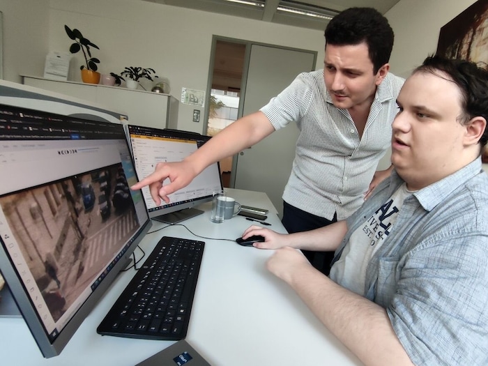 The annotation team at Kapsch uses image analysis to prepare learning material for artificial ...