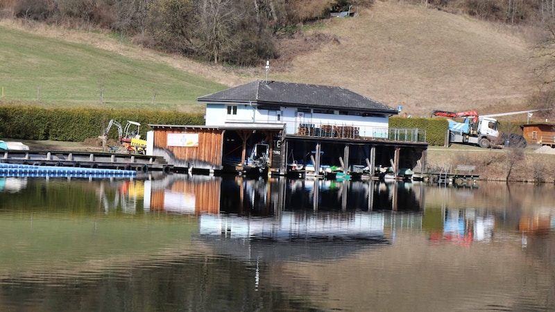 Das Bootshaus bekommt eine Sauna mit Seeblick.  (Bild: Claudia Fischer)