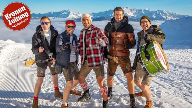 Für gute Laune und Party-Stimmung pur sorgen die fünf Lederhosen-Beach Boys der Mountain Crew im Ski- und Bikerestaurant „Zum Sepp“. (Bild: Peter Krivograd)