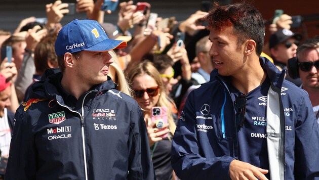 Max Verstappen (l.) und Alex Albon
