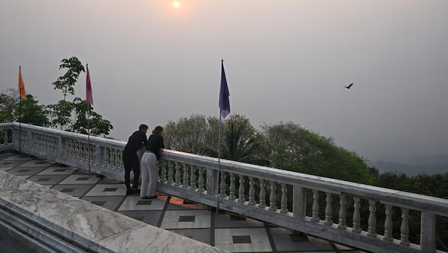 The air is thick in the tourist city of Chiang Mai. You can't enjoy a view here ... (Bild: Lillian SUWANRUMPHA / AFP)
