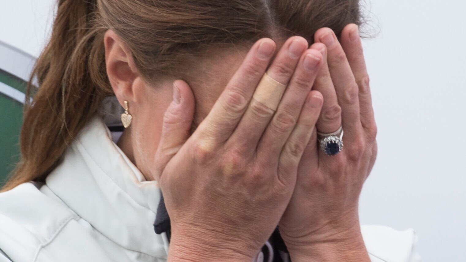 La princesse Kate a admis sur Twitter qu'elle avait elle-même retouché la photo de la fête des mères. (Bild: www.viennareport.at)