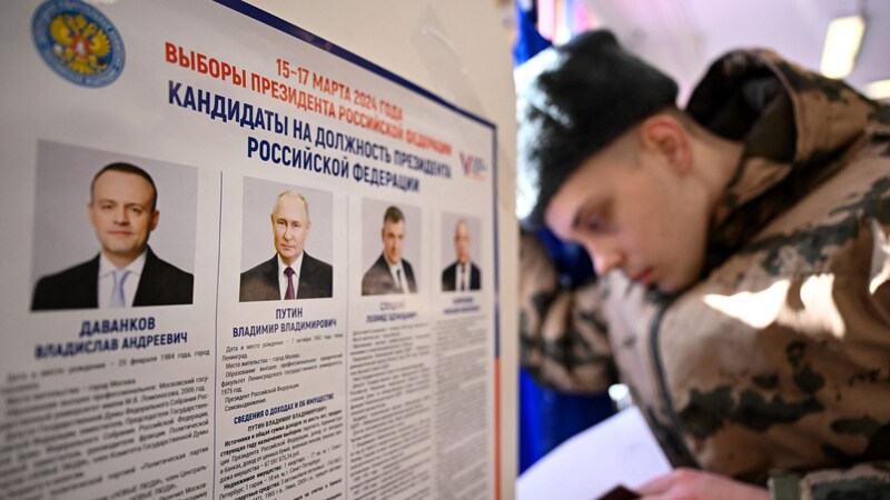 La "liste des candidats" (Bild: APA/AFP/NATALIA KOLESNIKOVA)