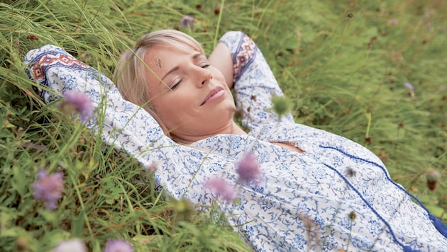Breathing calmly relaxes and energizes. The right breathing technique has an effect throughout the day. (Bild: SalzburgerLand Tourismus)