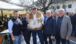 Die Golser Delegation mit Bürgermeister Kilian Brandstätter, Matthias Achs, Georg Preisinger und Alt-Bürgermeister Hans Schrammel waren die ersten im Schweizerhaus. (Bild: Tomschi Peter)