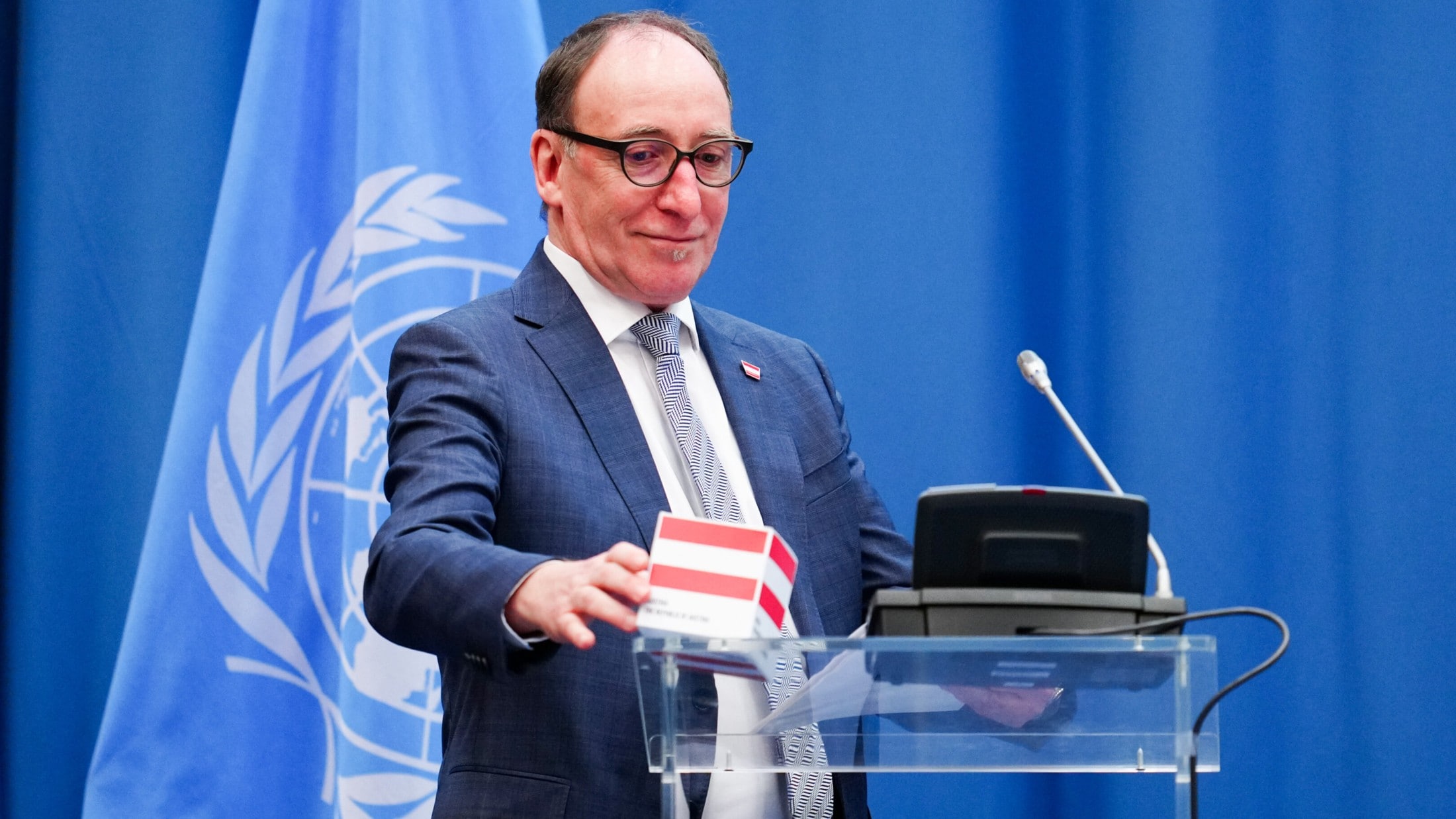 El ministro de Sanidad, Johannes Rauch (Verdes), en la Conferencia de la ONU sobre Drogas (Bild: APA/EVA MANHART)