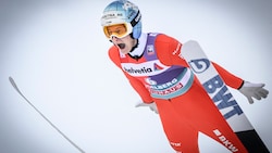 Dominik Peter galt als Skisprung-Talent der Schweizer. (Bild: APA/AFP/GABRIEL MONNET)