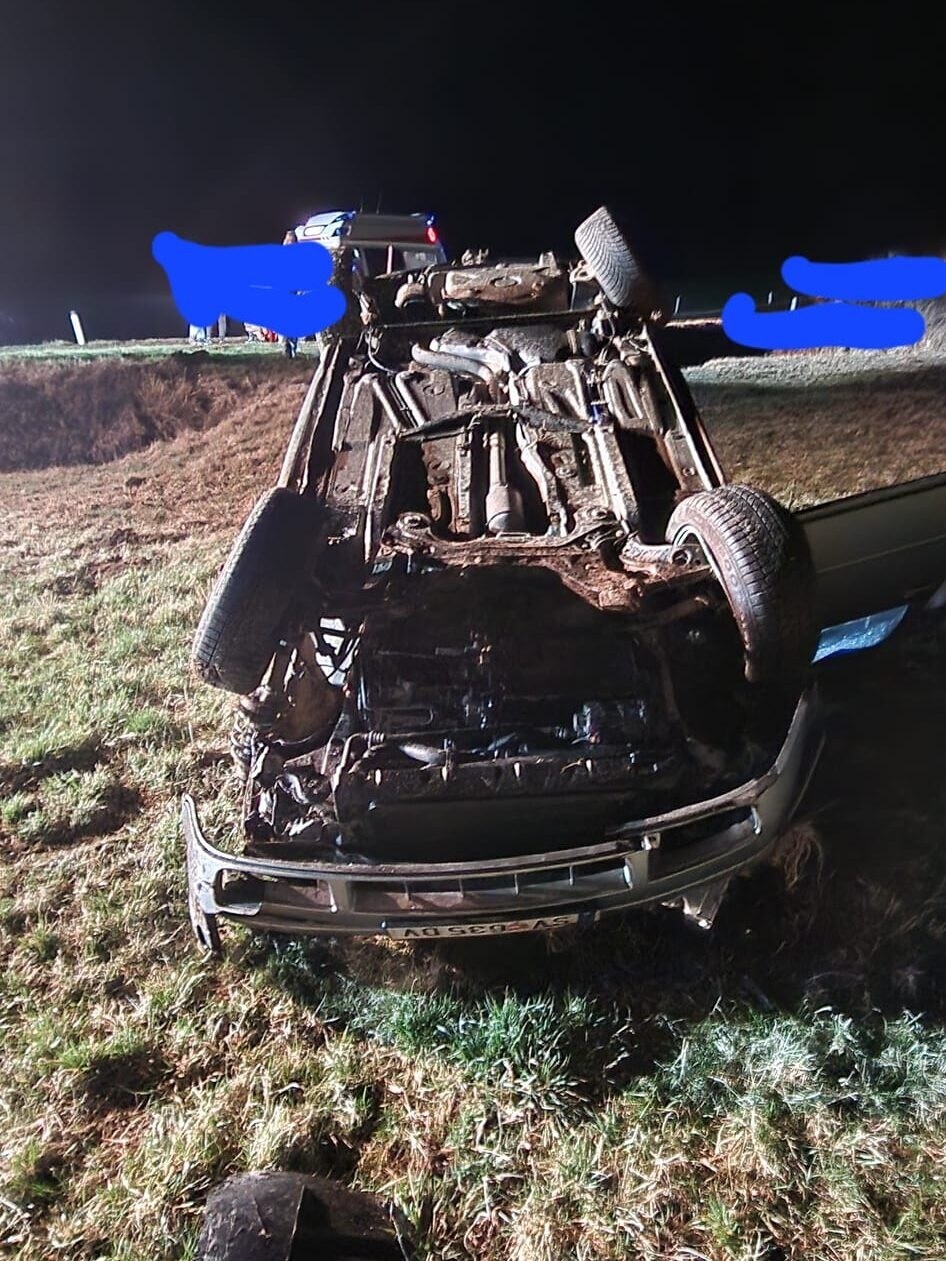 The woman was taken to hospital with undetermined injuries. (Bild: FF Guttaring)