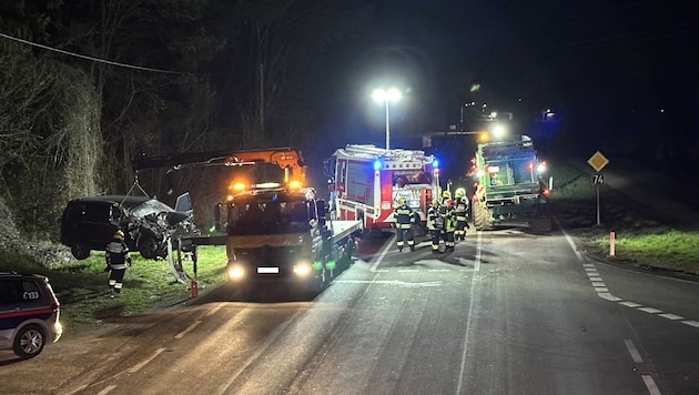 The accident occurred on the B 74 (Bild: FF Kaindorf an der Sulm)