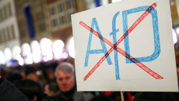 Chancellor Olaf Scholz (SPD) wanted to fight the AfD primarily by political means. (Bild: AFP)