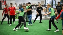 Auch beim Fußball tummelten sich die Kinder. (Bild: Wenzel Markus)