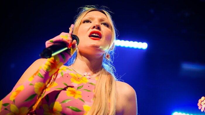 One-Woman-Show im Vorprogramm: Holiday Sidewinder aus Australien.
