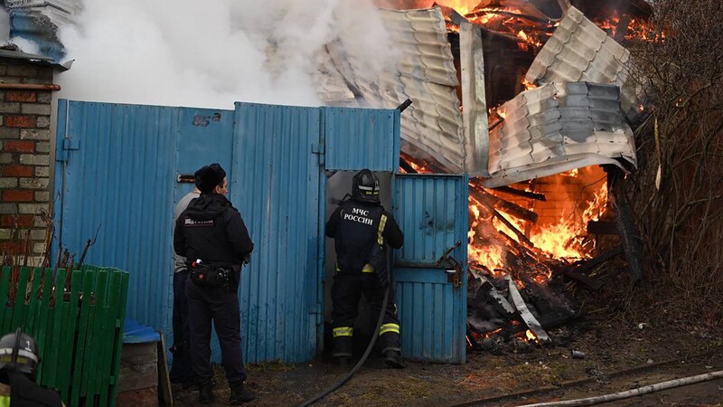 Die Lage in Belgorod am Sonntag. Dieses Foto postete der Gouverneur der Stadt. (Bild: APA/AFP/@vvgladkov/Telegram/Handout)