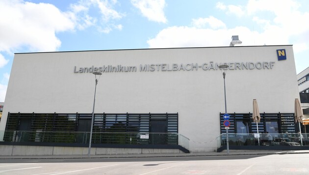 Mistelbach Hospital remains in the headlines: The LGA changed opening plans, the SPÖ started a petition. (Bild: Huber Patrick)