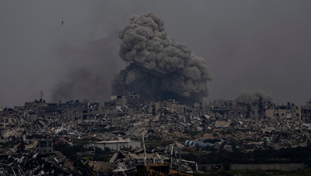 According to Palestinian President Mahmoud Abbas, three quarters of the Gaza Strip has been destroyed. (Bild: AP)